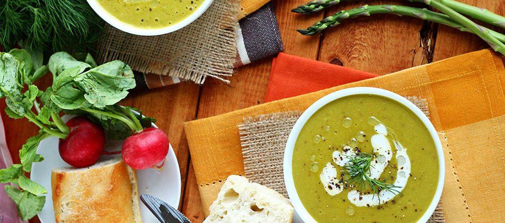 Soupe Fromagée de Pommes de terre et d’Asperges