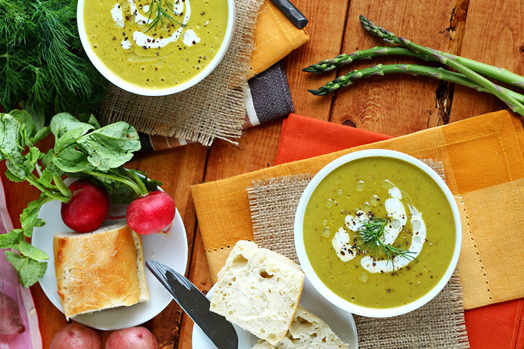 Soupe Fromagée de Pommes de terre et d’Asperges