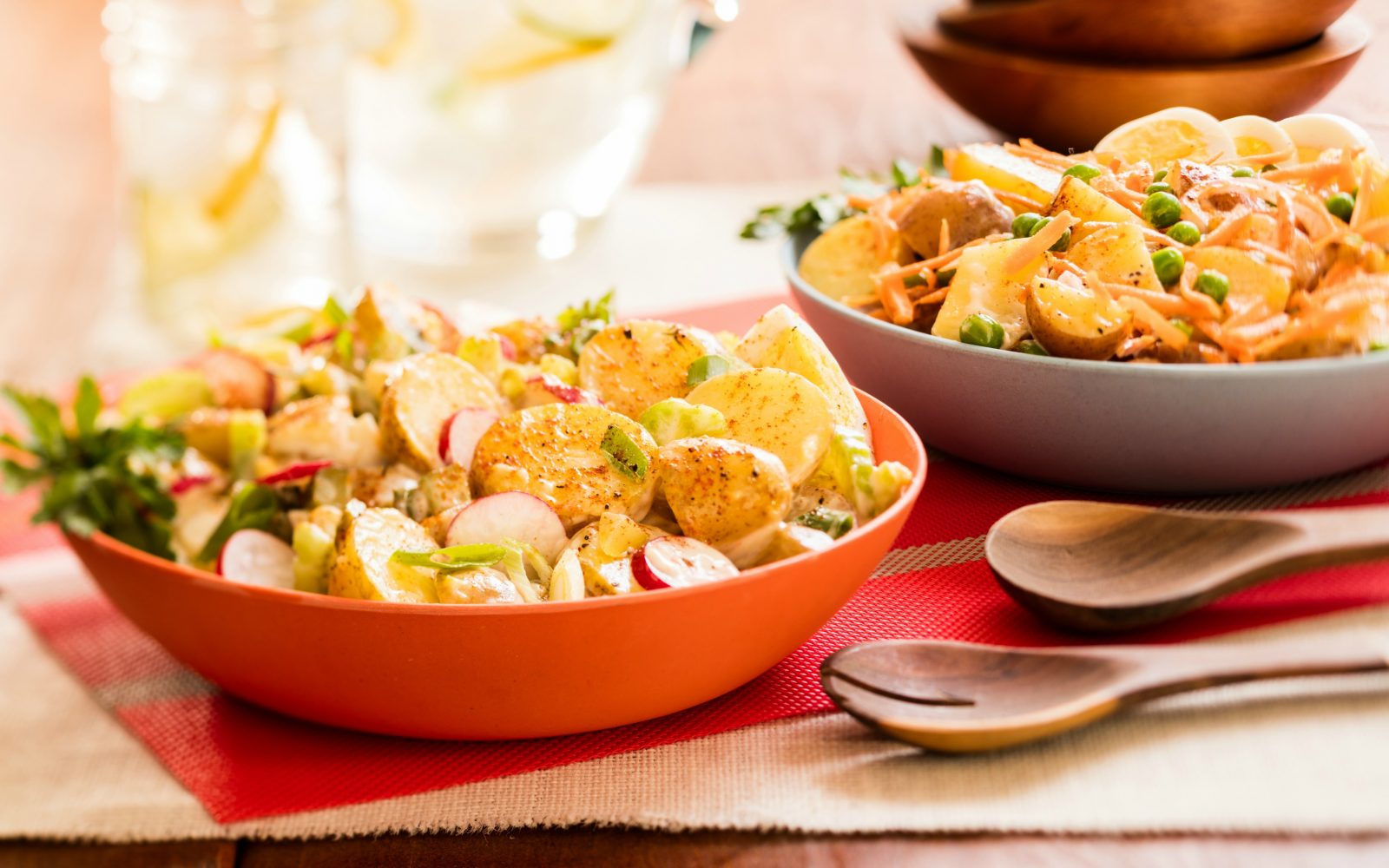 La salade classique de petites pommes de terre