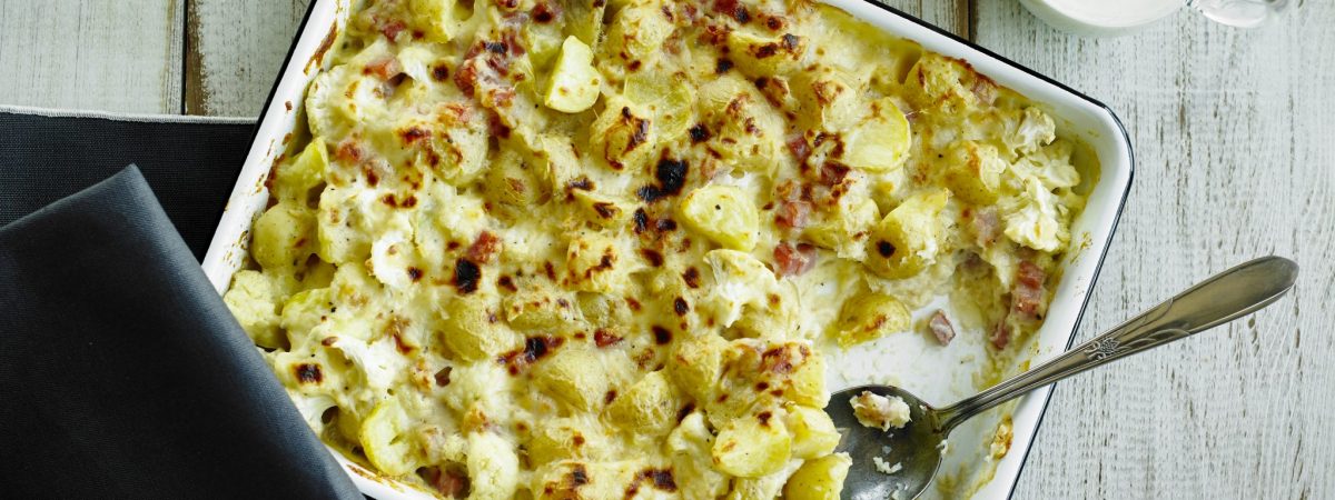 Potatoes au Gratin with Cauliflower and Ham