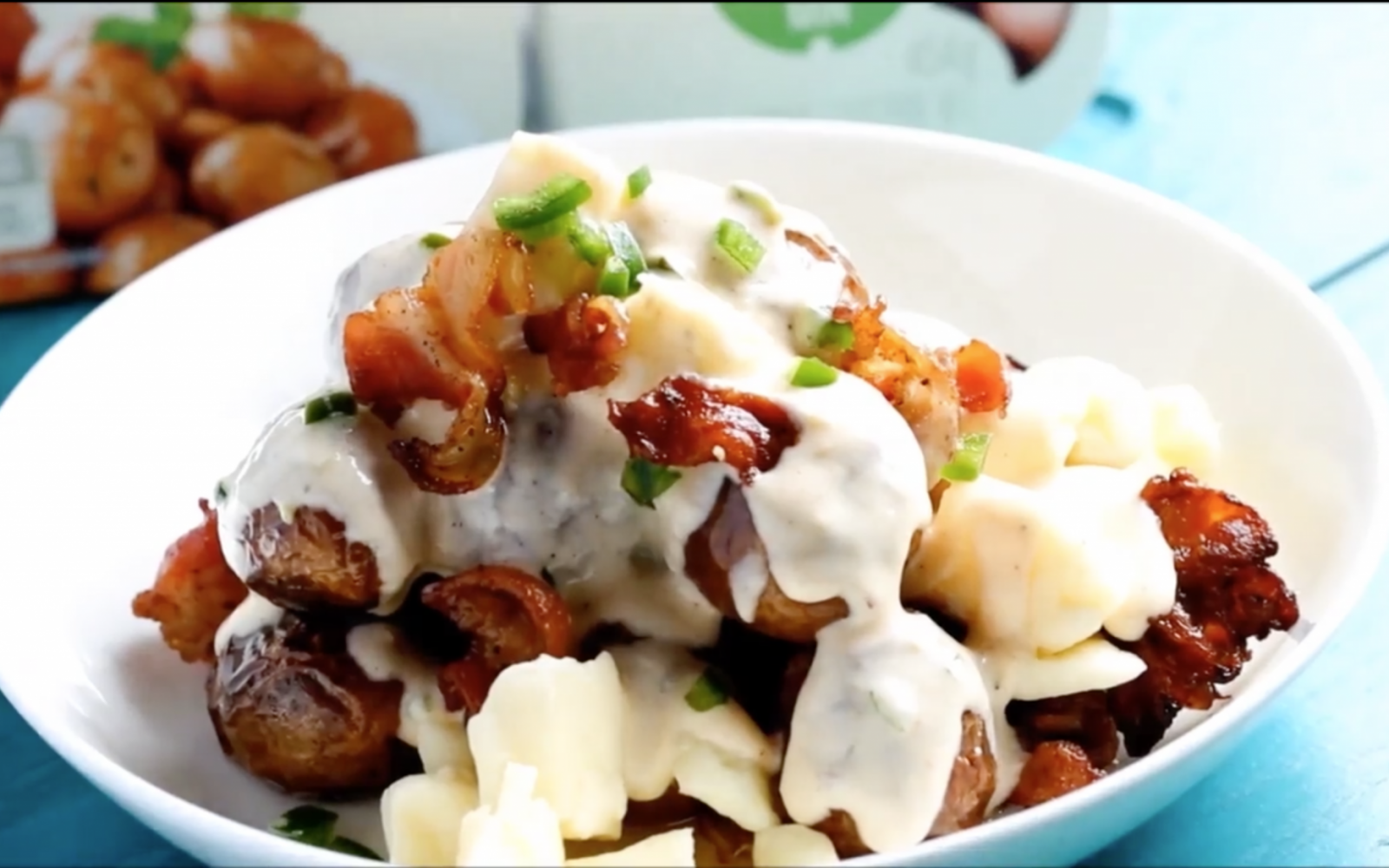 Jalapeño Popper Potato Poutine