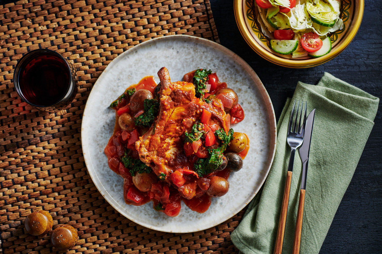 Pork Chops and Potatoes in Tomato Pepper Sauce